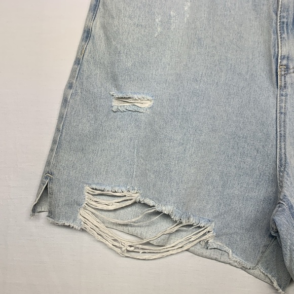 Pink Lily Distressed Jean Shorts - Picture 4 of 7